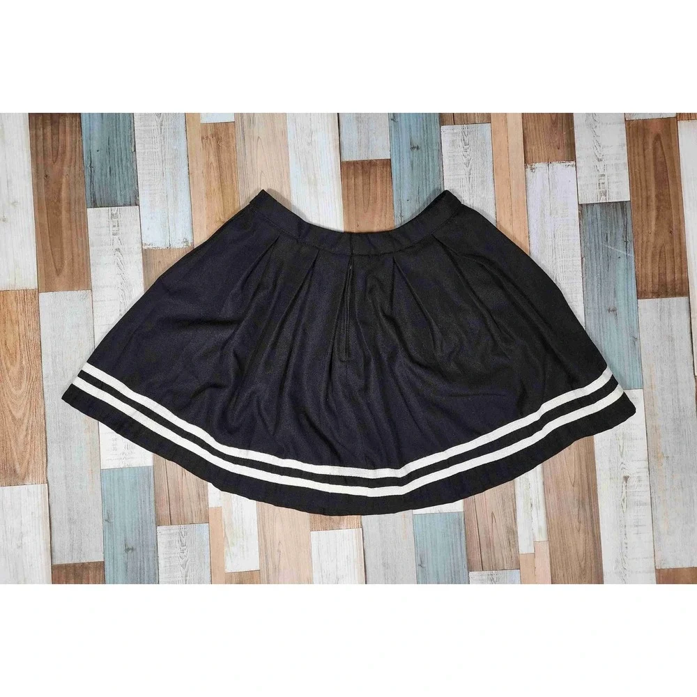 Hot Topic Black White Trim Pleated‎ School Girl Mini Skirt Womens Small